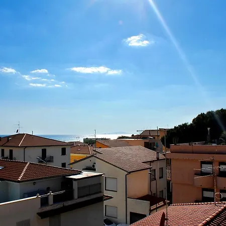 Teclini Apartmanhotel 3*